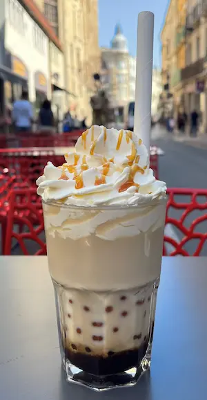 ETIENNE Coffee & Shop chocolat créations gourmandes
